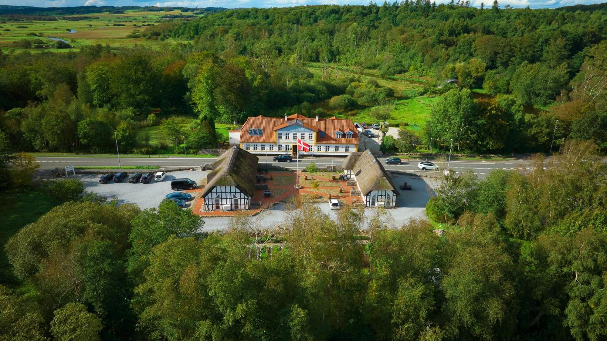 Fladbro Kro Randers Bagian luar foto